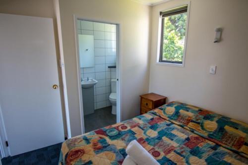 New Plymouth Top 10 Holiday Park Buitenkant foto