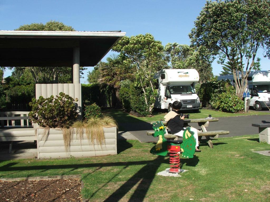 New Plymouth Top 10 Holiday Park Buitenkant foto