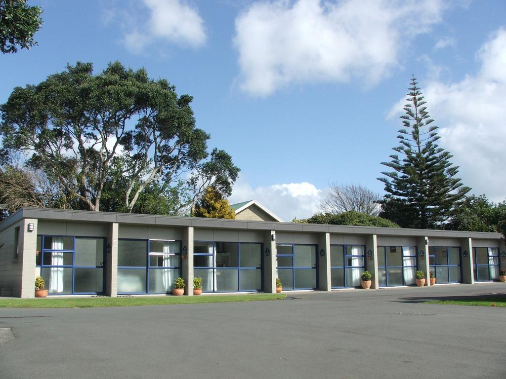 New Plymouth Top 10 Holiday Park Buitenkant foto