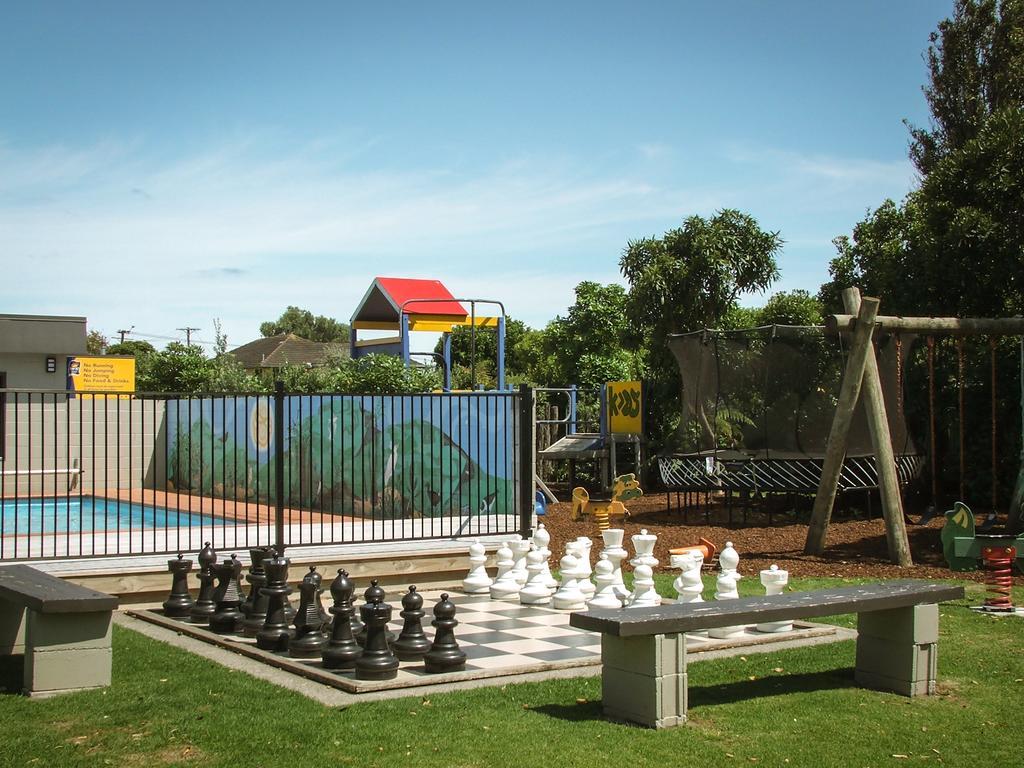 New Plymouth Top 10 Holiday Park Buitenkant foto
